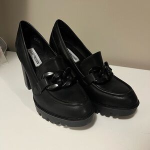 Steve Madden loafer style heel